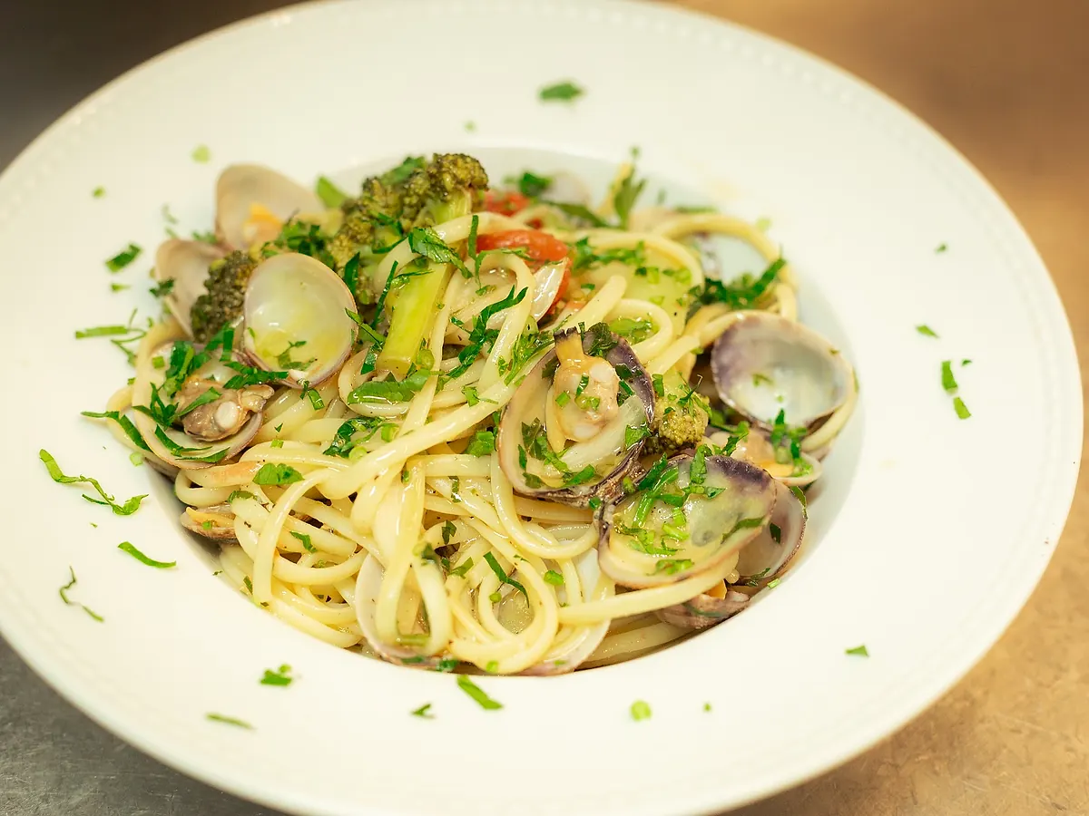 Linguine alle vongole, Via Del Gusto