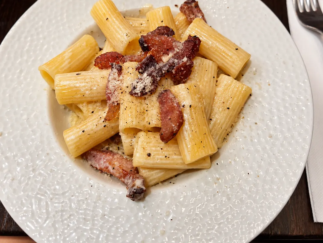 Rigatoni alla carbonara classica, Via Del Gusto